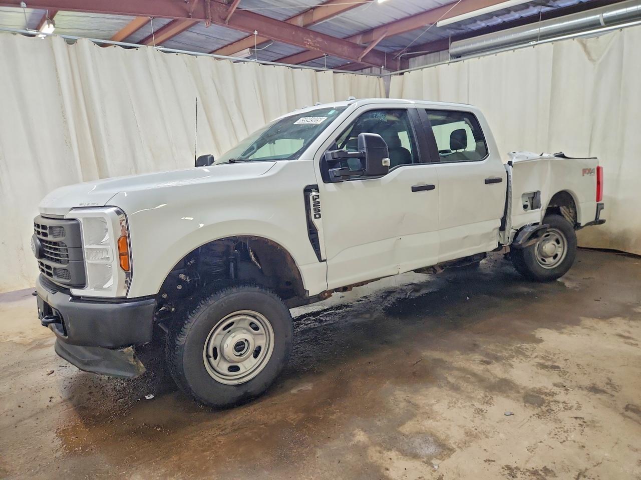 2026 Ford F250 Super Duty - zdjęcie główne
