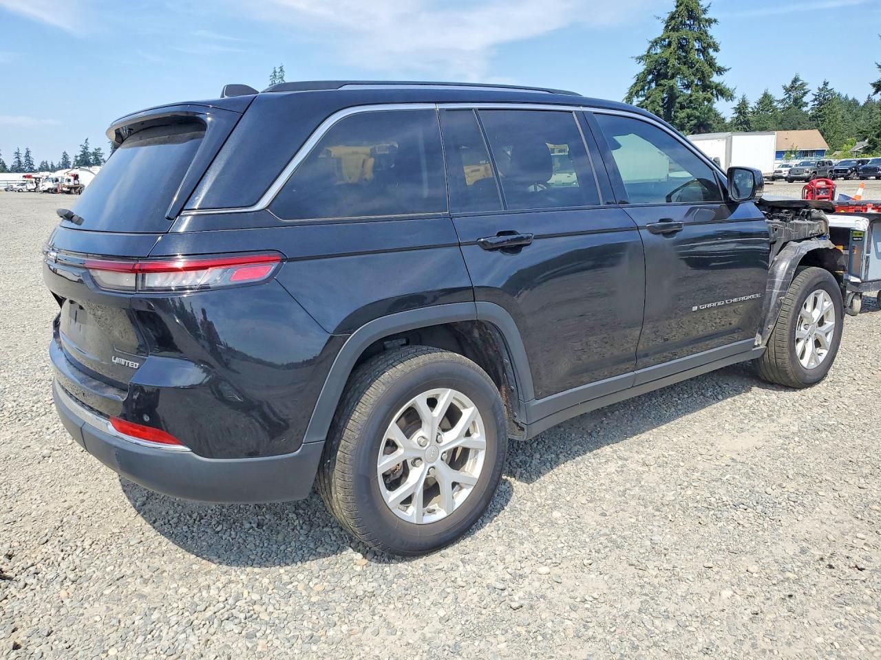 2023 Jeep Grand Cherokee Limited - zdjęcie 3