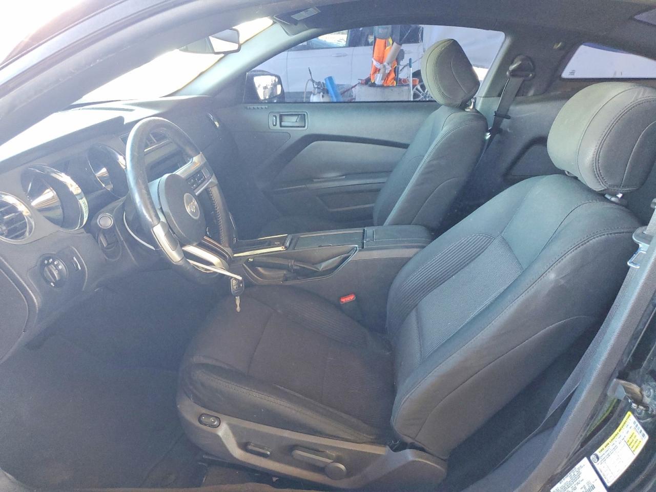 2014 Ford Mustang - zdjęcie 7