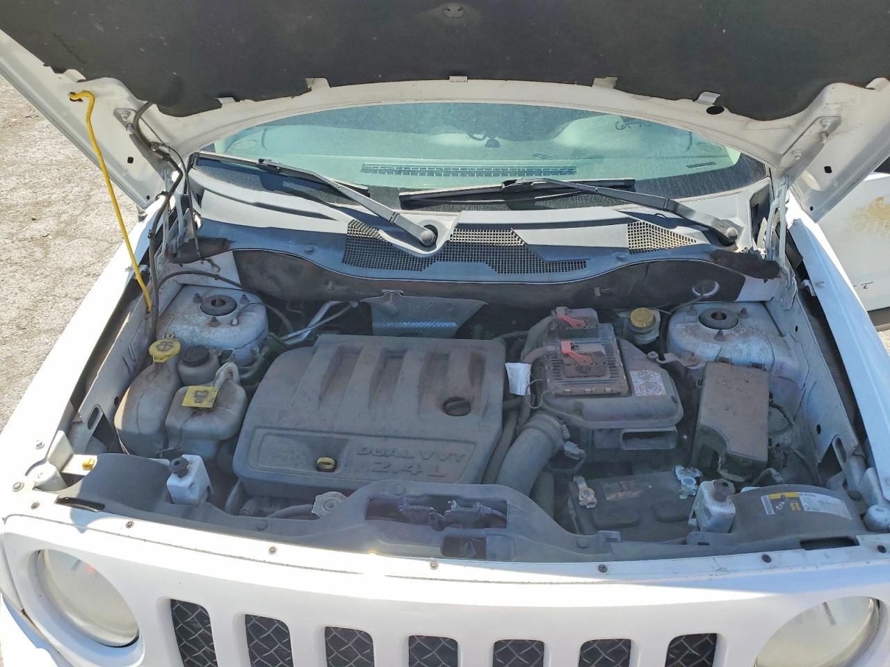 2016 Jeep Patriot Base - zdjęcie 11