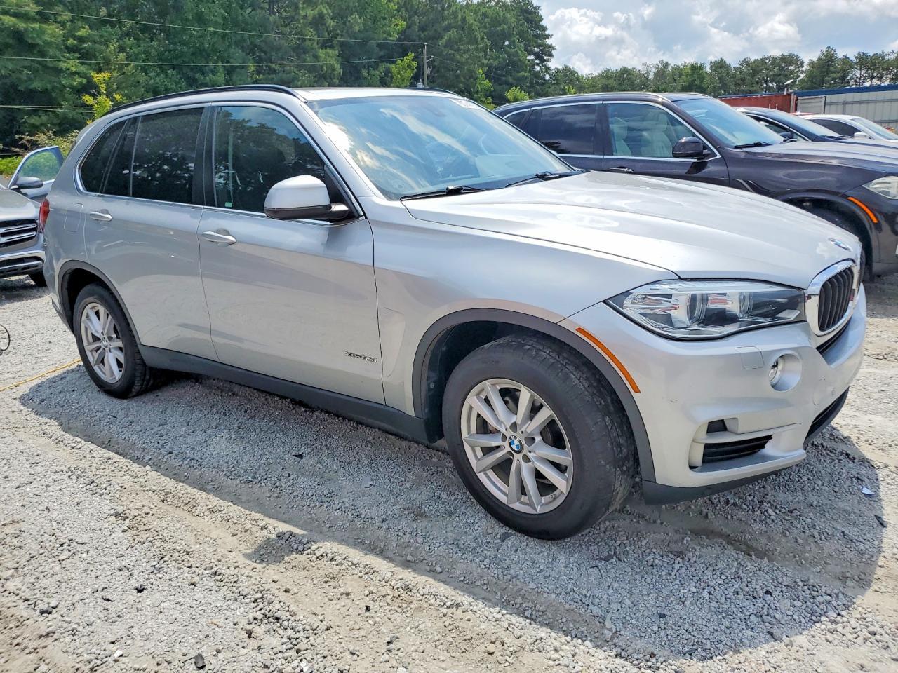 2015 BMW X5 xDrive35I - zdjęcie 4