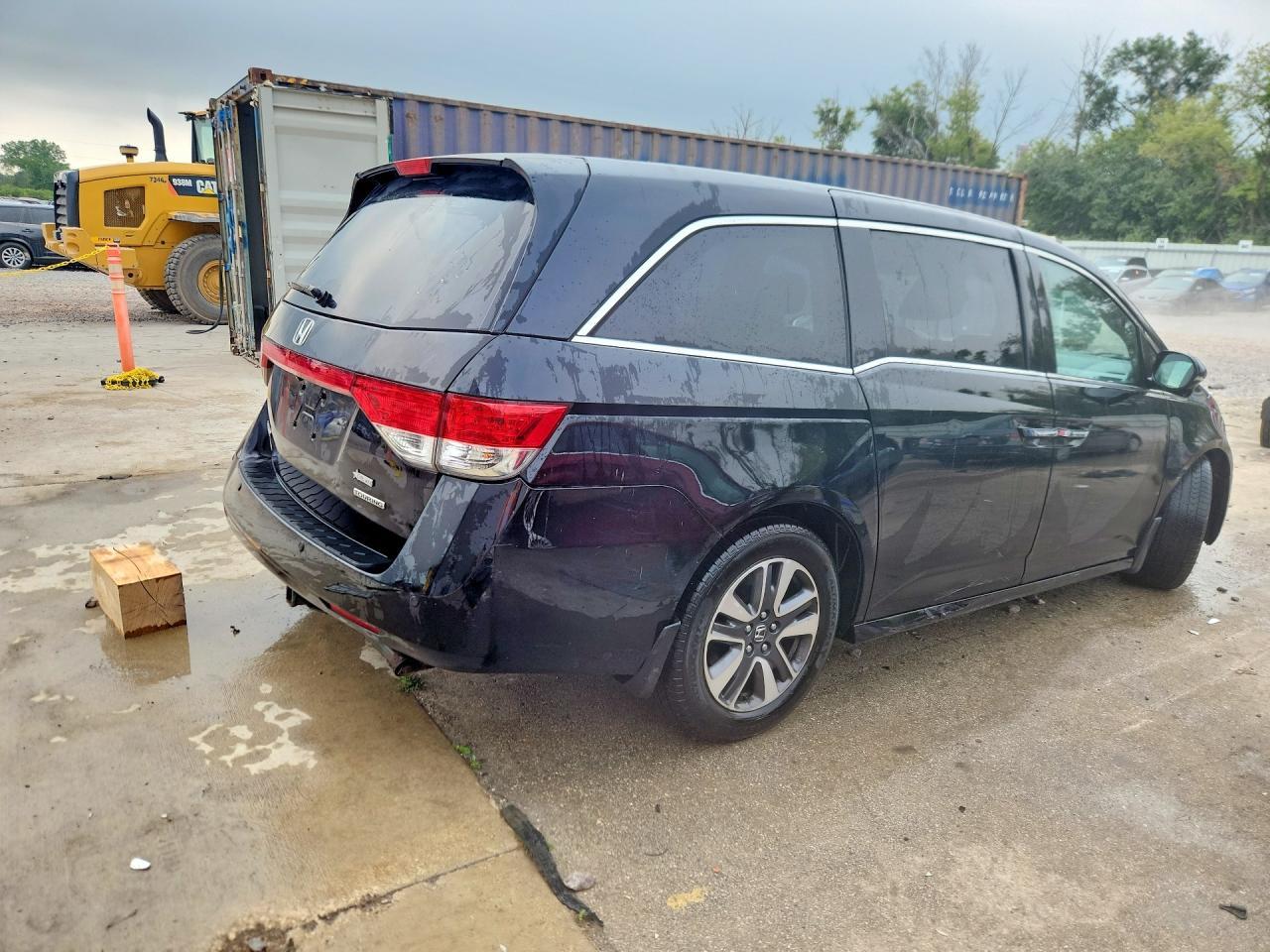 2016 Honda Odyssey Touring - zdjęcie 3