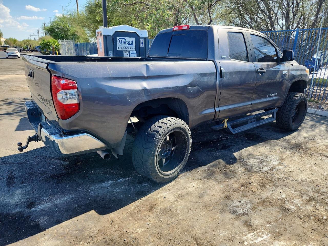 2014 Toyota Tundra Sr5 - zdjęcie 3
