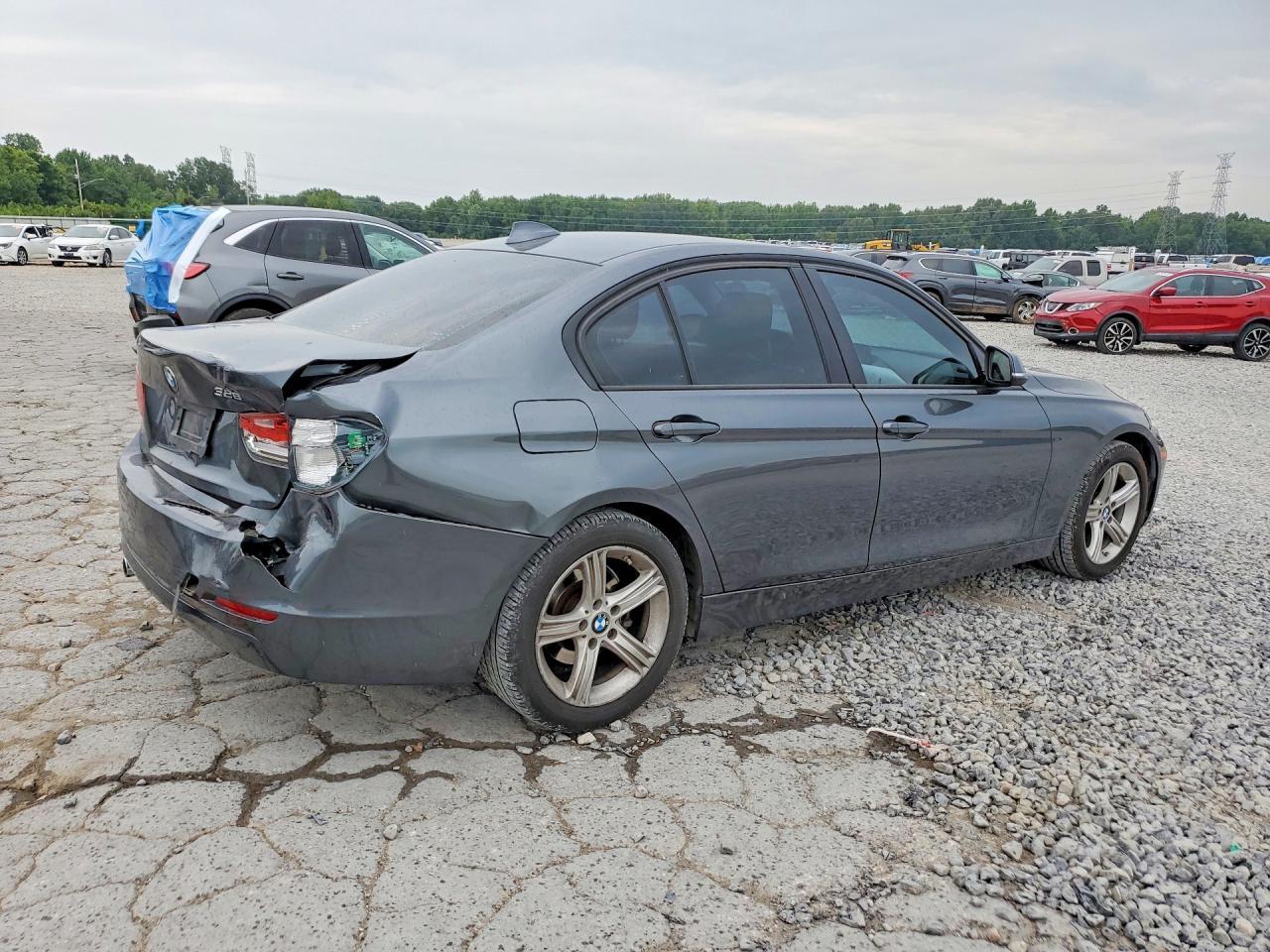 2013 BMW 328 I - zdjęcie 3