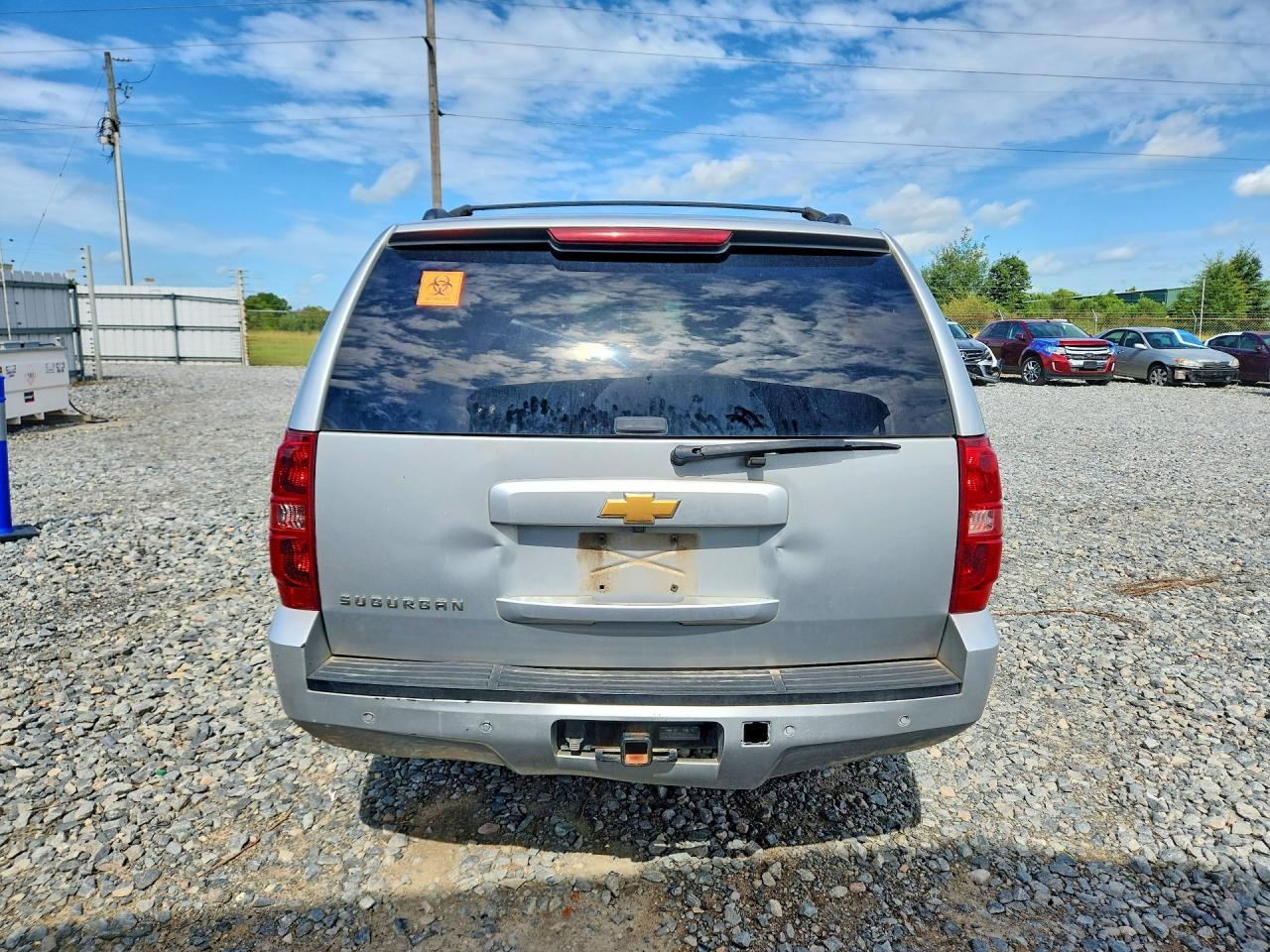 2014 Chevrolet Suburban C1500 Lt - zdjęcie 6