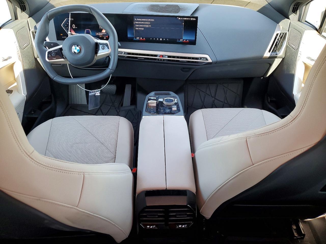 2026 BMW Ix xDrive45 - zdjęcie 8