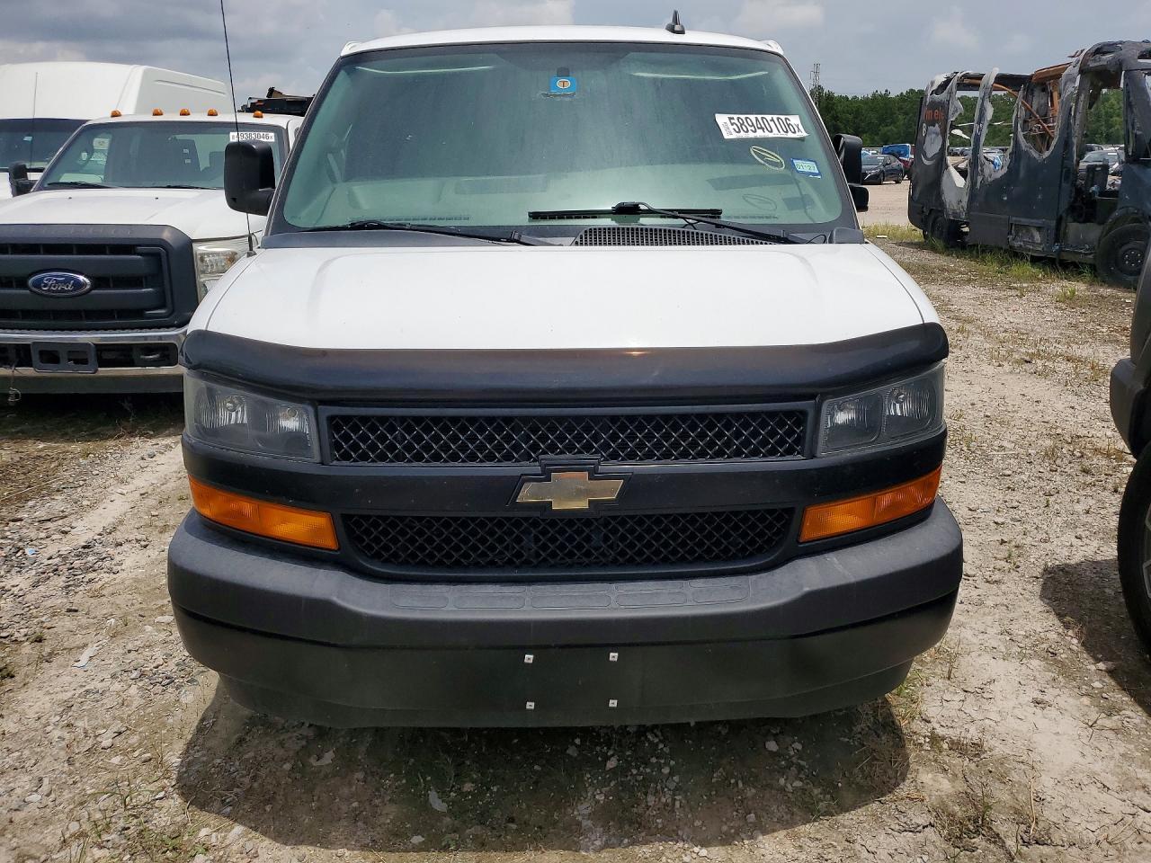 2019 Chevrolet Express G3500 - zdjęcie 5