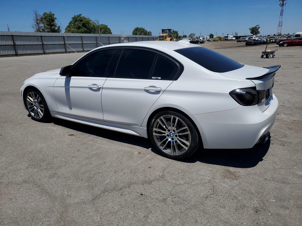 2013 BMW 335 I - zdjęcie 2