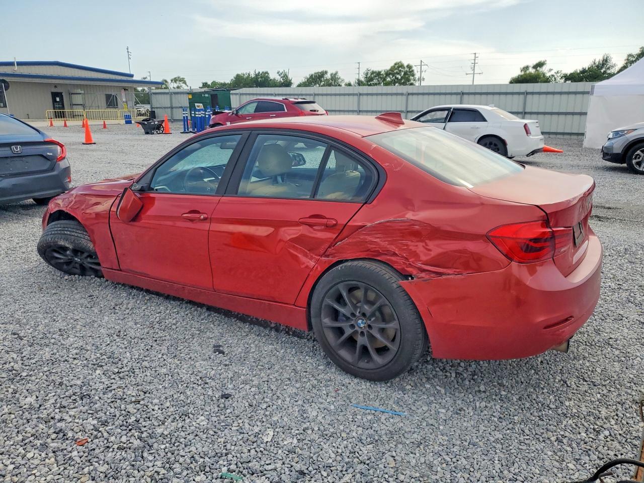 2017 BMW 320 I - zdjęcie 2