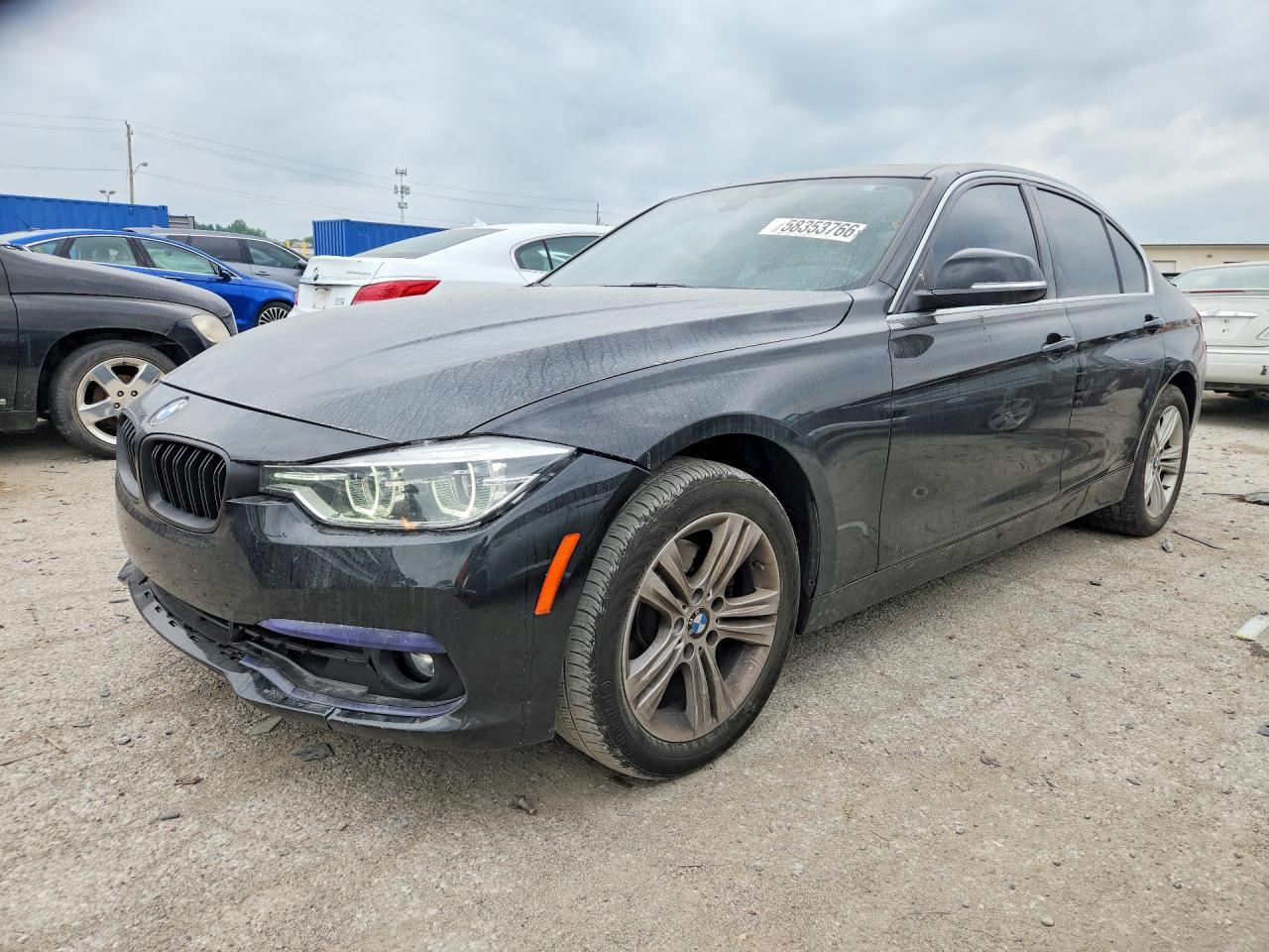 2018 BMW Seria 3 330i - zdjęcie główne