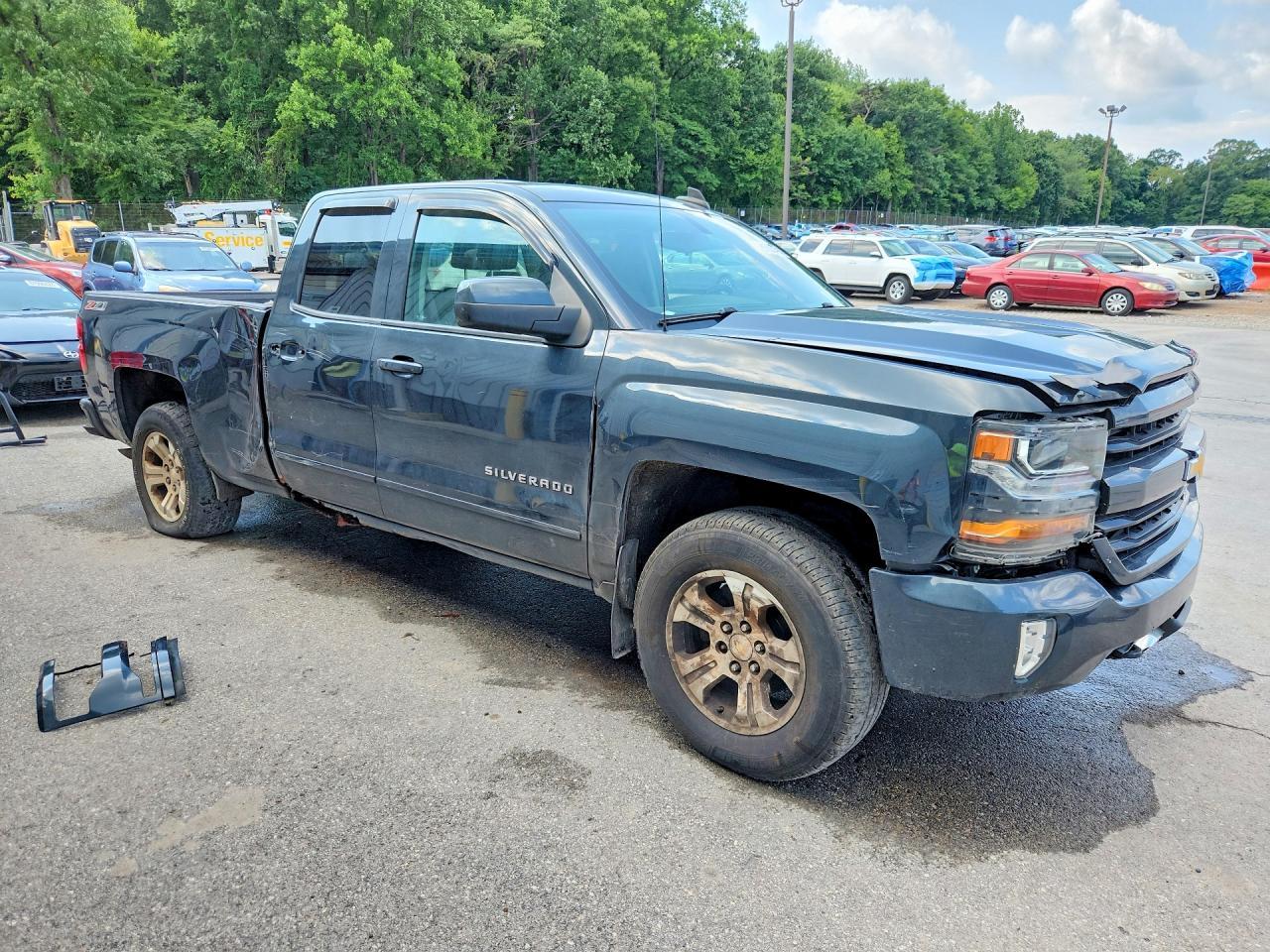 2017 Chevrolet Silverado K1500 Lt - zdjęcie 4