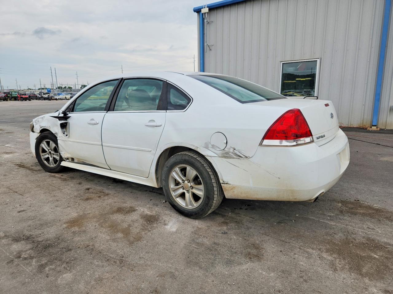 2014 Chevrolet Impala Limited Ls - zdjęcie 2