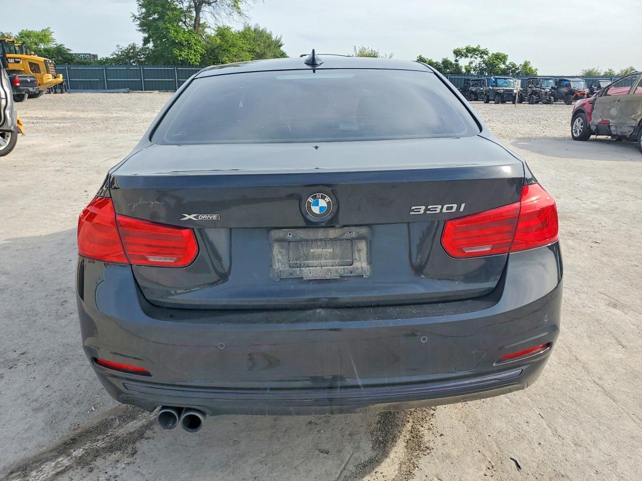 2017 BMW Seria 3 330i - zdjęcie 6