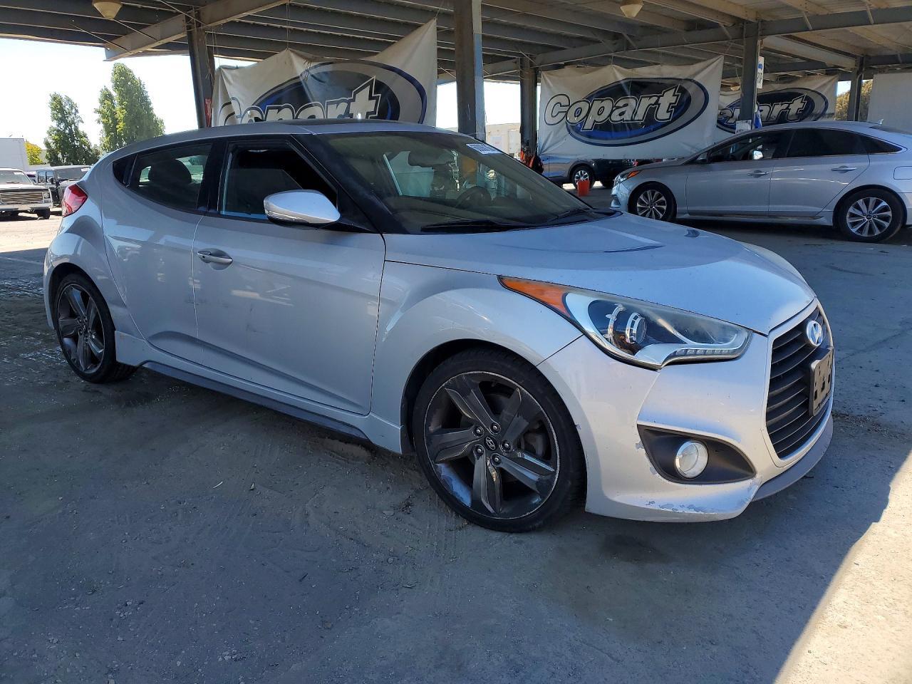 2015 Hyundai Veloster Turbo - zdjęcie 4