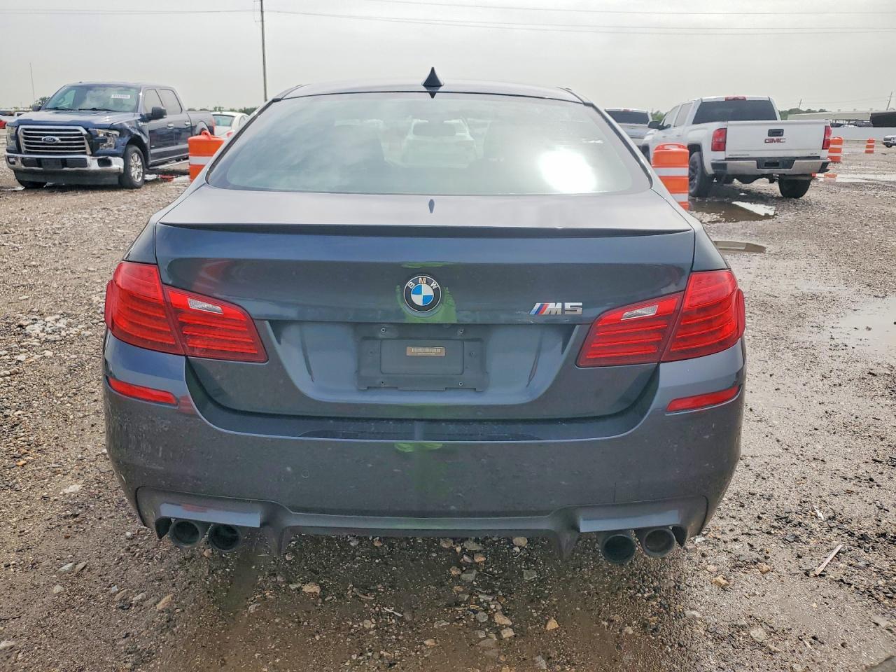 2016 BMW M5 - zdjęcie 6