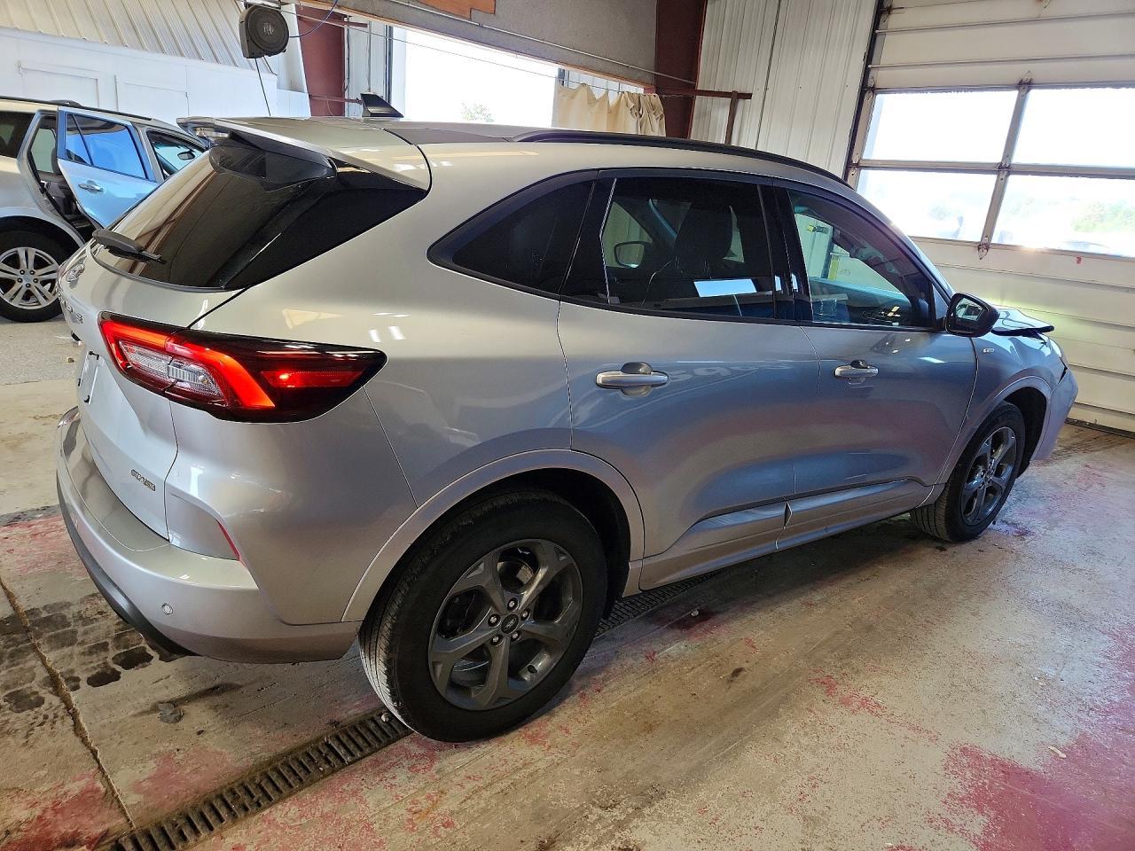 2024 Ford Escape St Line - zdjęcie 3