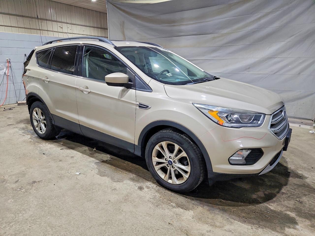 2018 Ford Escape Sel - zdjęcie 4