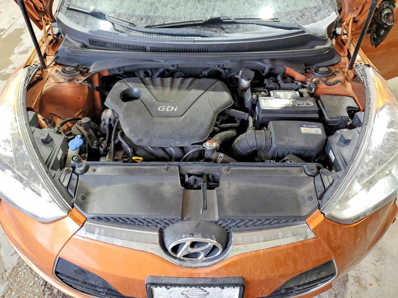 2016 Hyundai Veloster Base - zdjęcie 12