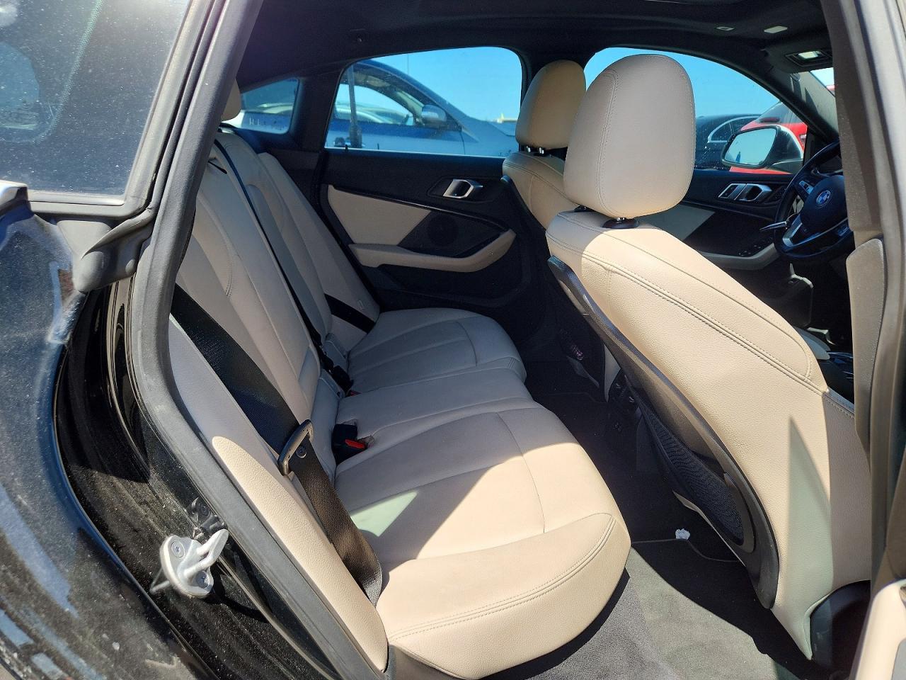 2021 BMW 228I - zdjęcie 10