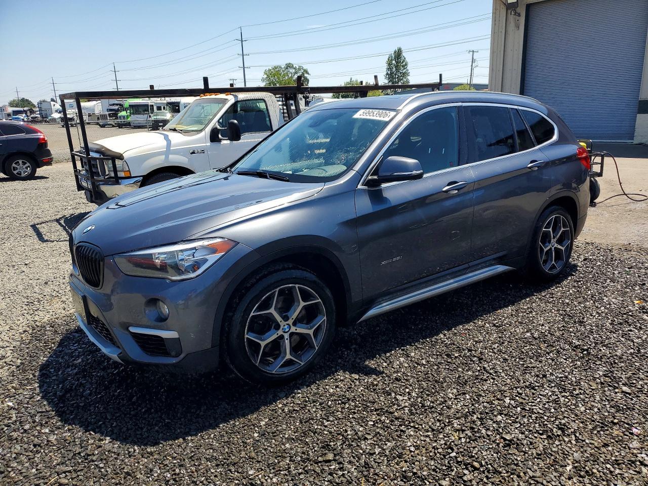 2016 BMW X1 xDrive28I - zdjęcie główne