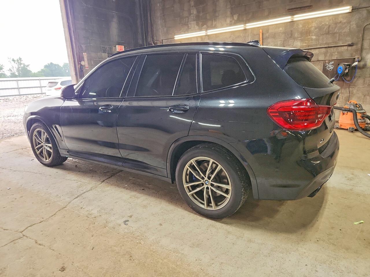2018 BMW X3 xDrivem40I - zdjęcie 2