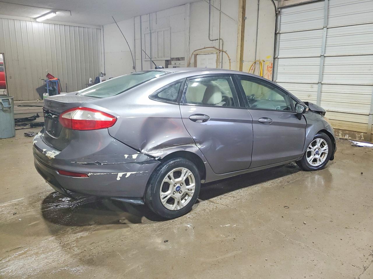 2014 Ford Fiesta Se - zdjęcie 3