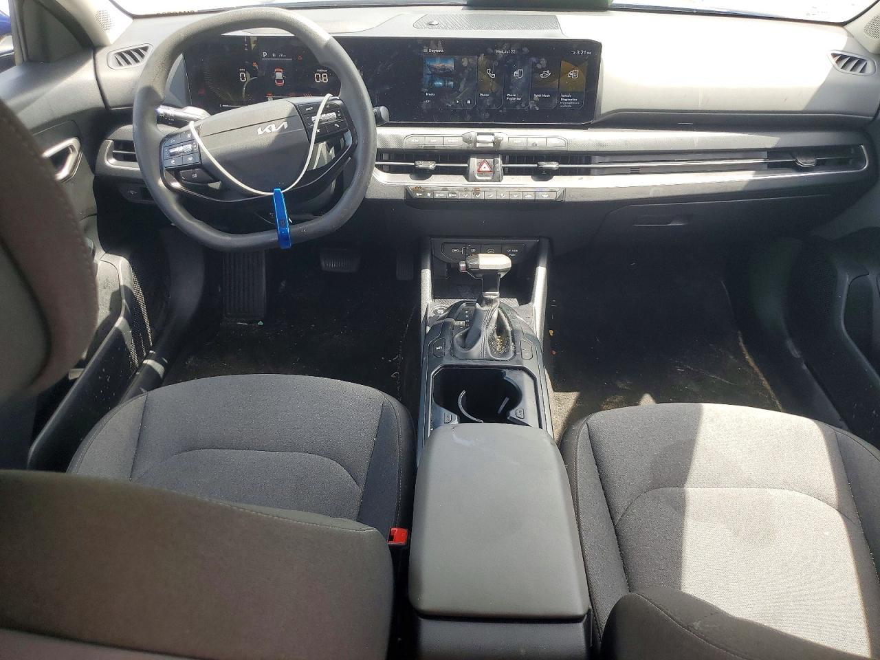 2025 Kia K4 Lxs - zdjęcie 8
