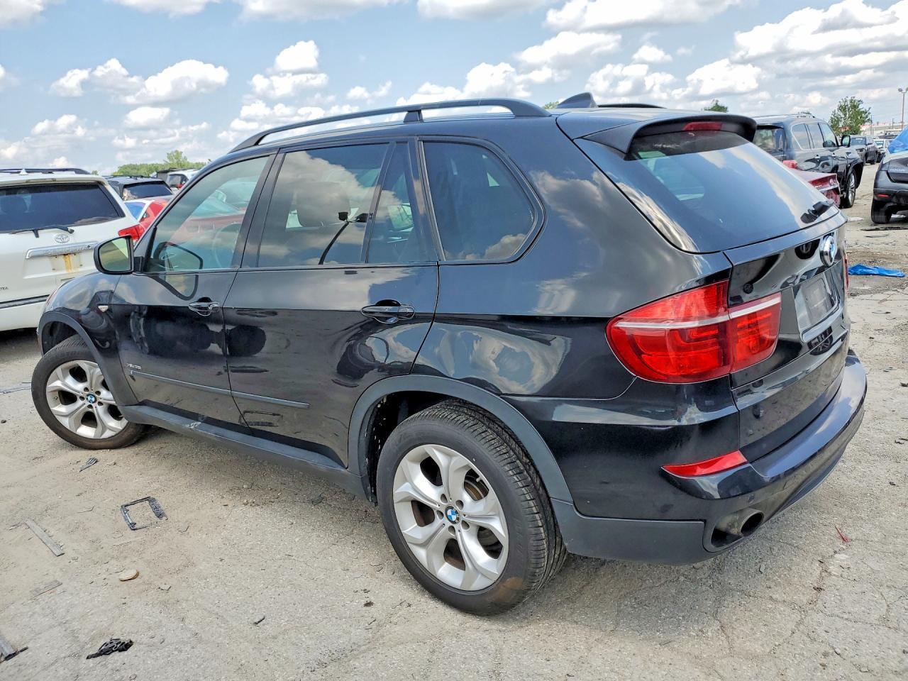 2013 BMW X5 xDrive35I - zdjęcie 2
