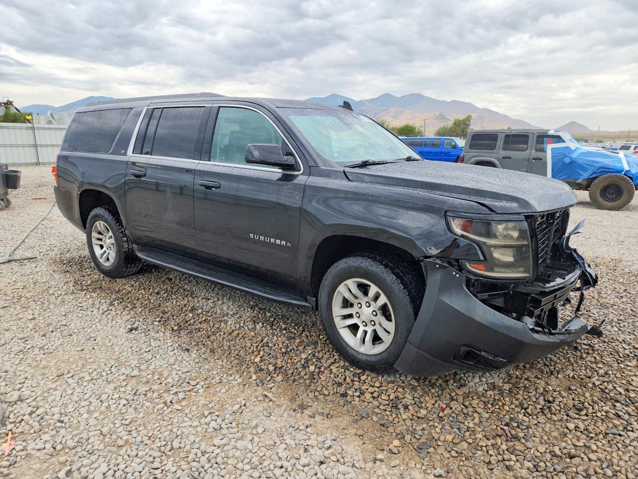 2019 Chevrolet Suburban K1500 Lt - zdjęcie 4
