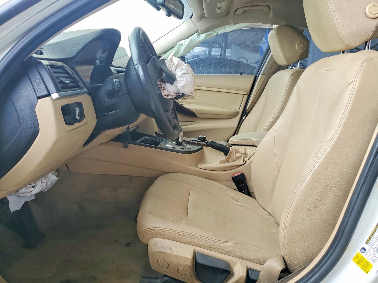 2014 BMW 320 I - zdjęcie 7