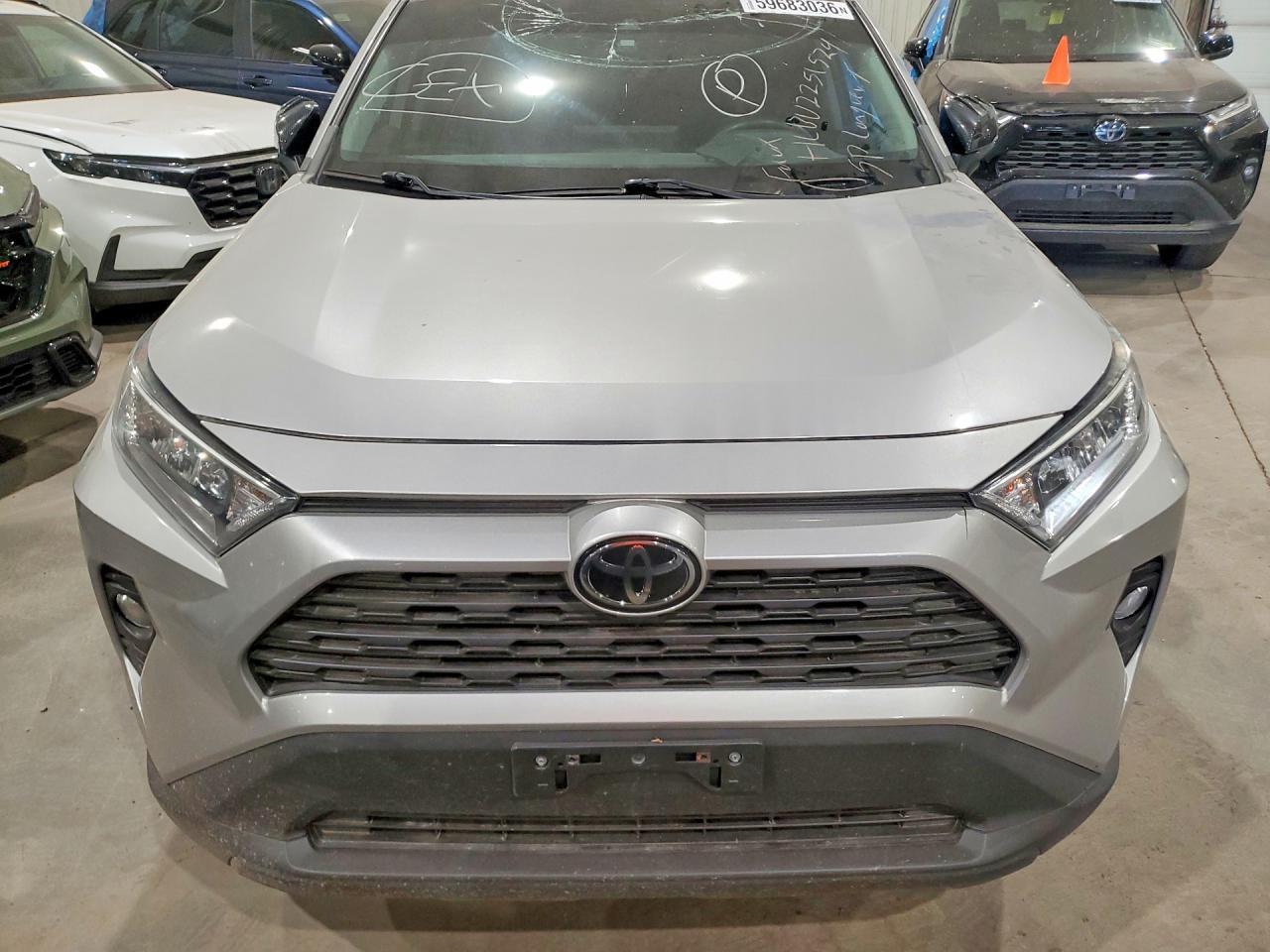 2020 Toyota Rav4 Xle - zdjęcie 5