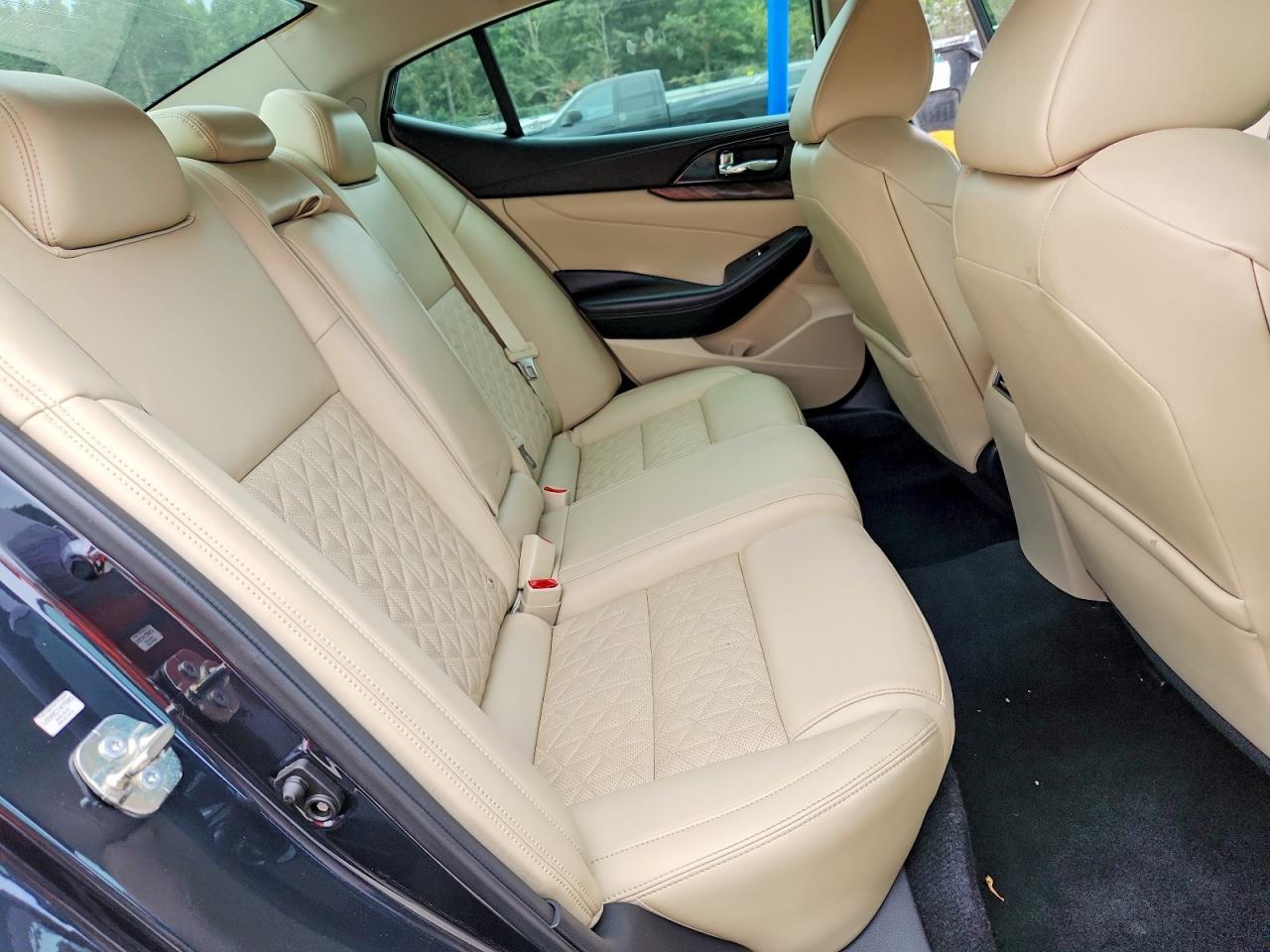 2017 Nissan Maxima Platinum - zdjęcie 10