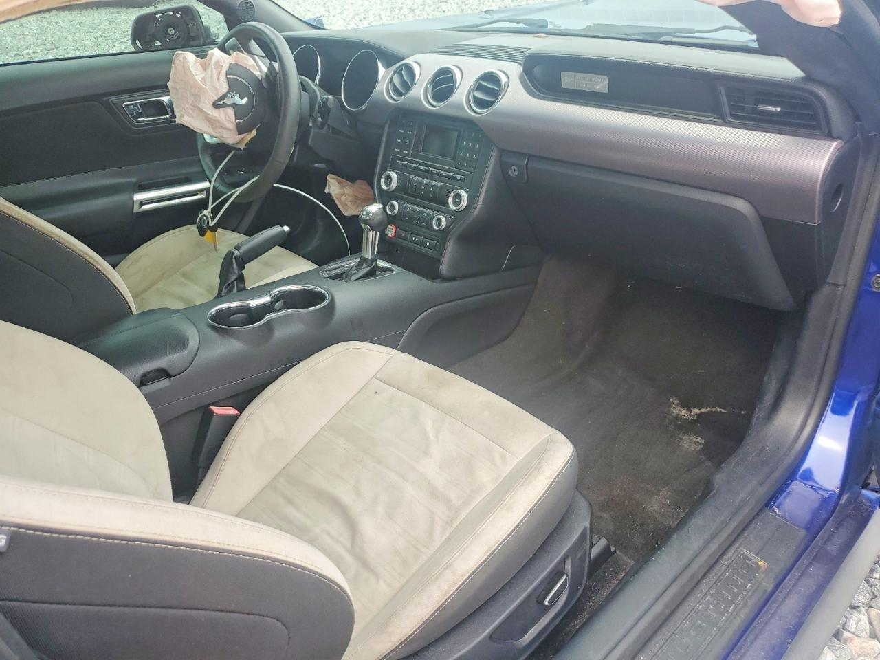2015 Ford Mustang - zdjęcie 8
