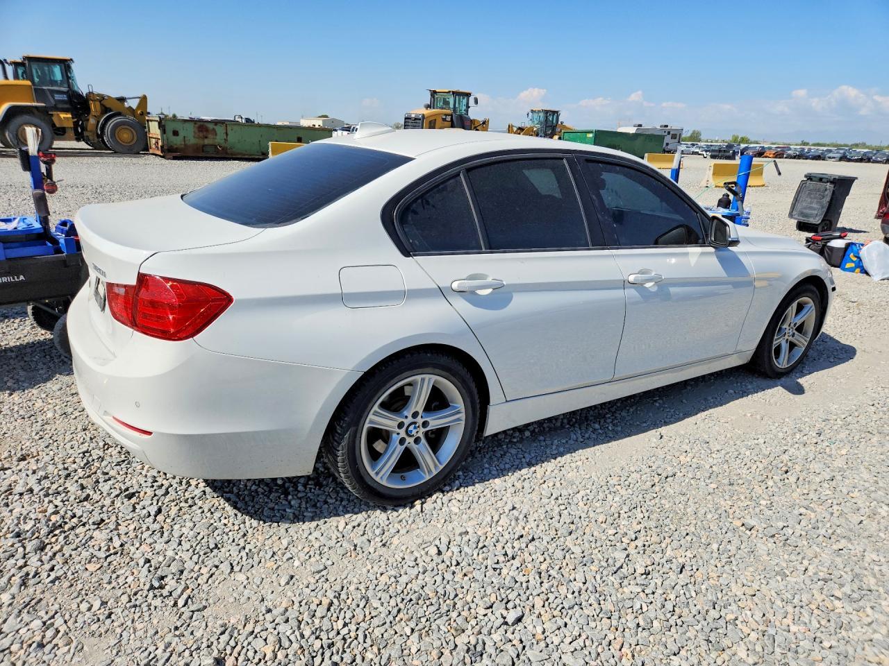 2015 BMW 320 I xDrive - zdjęcie 3