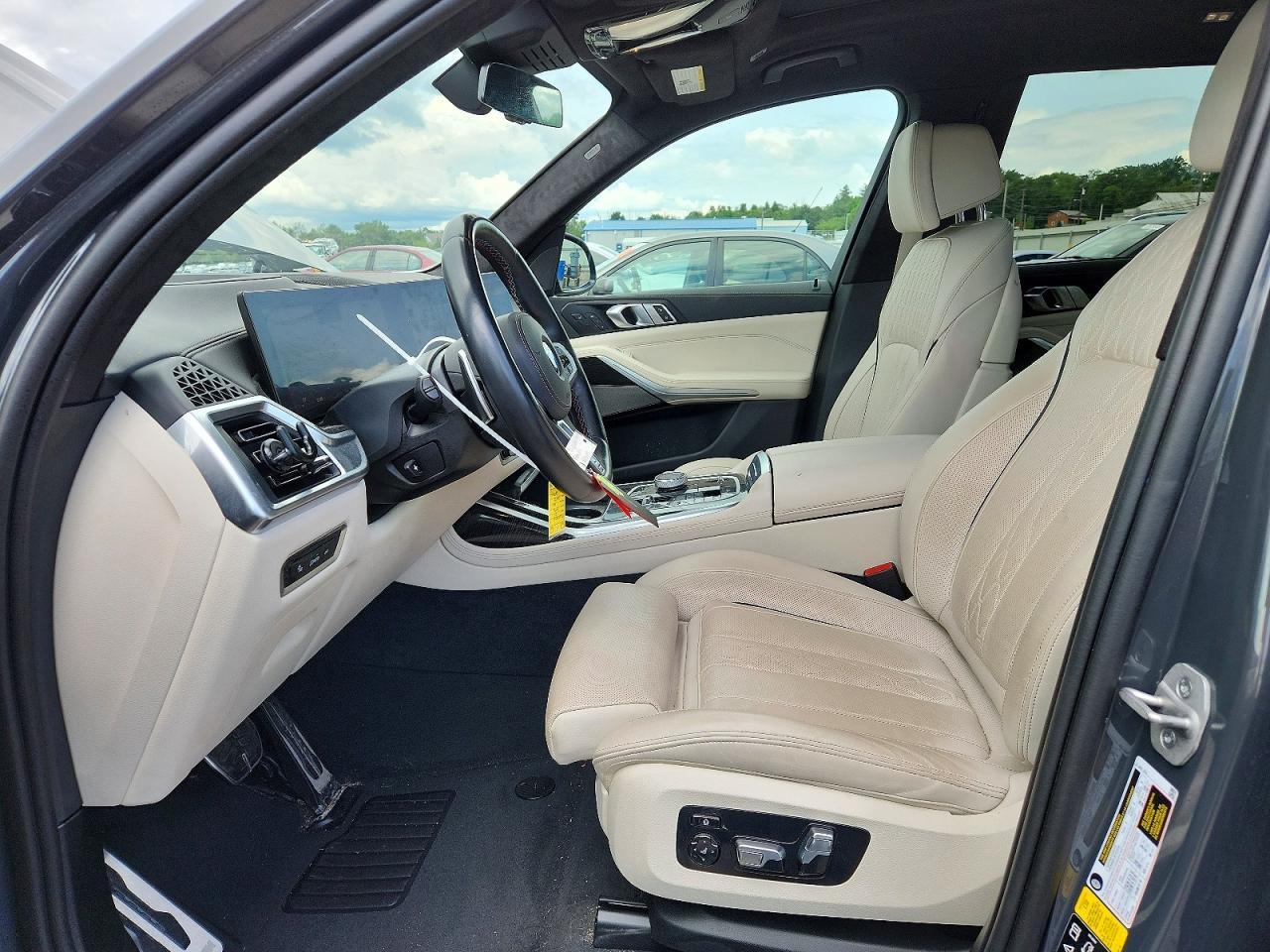 2024 BMW X7 M60I - zdjęcie 7