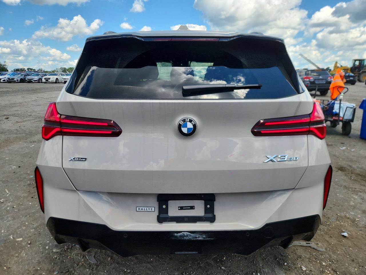 2026 BMW X3 30 xDrive - zdjęcie 6