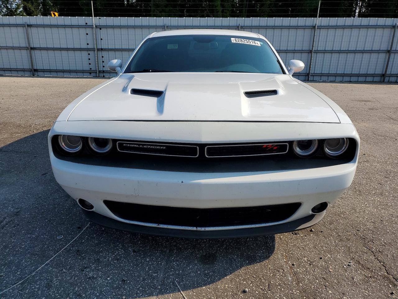 2017 Dodge Challenger R/T - zdjęcie 5