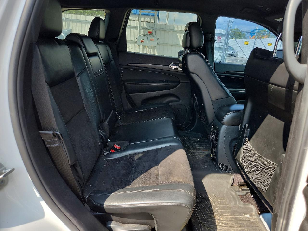 2018 Jeep Grand Cherokee Laredo - zdjęcie 10