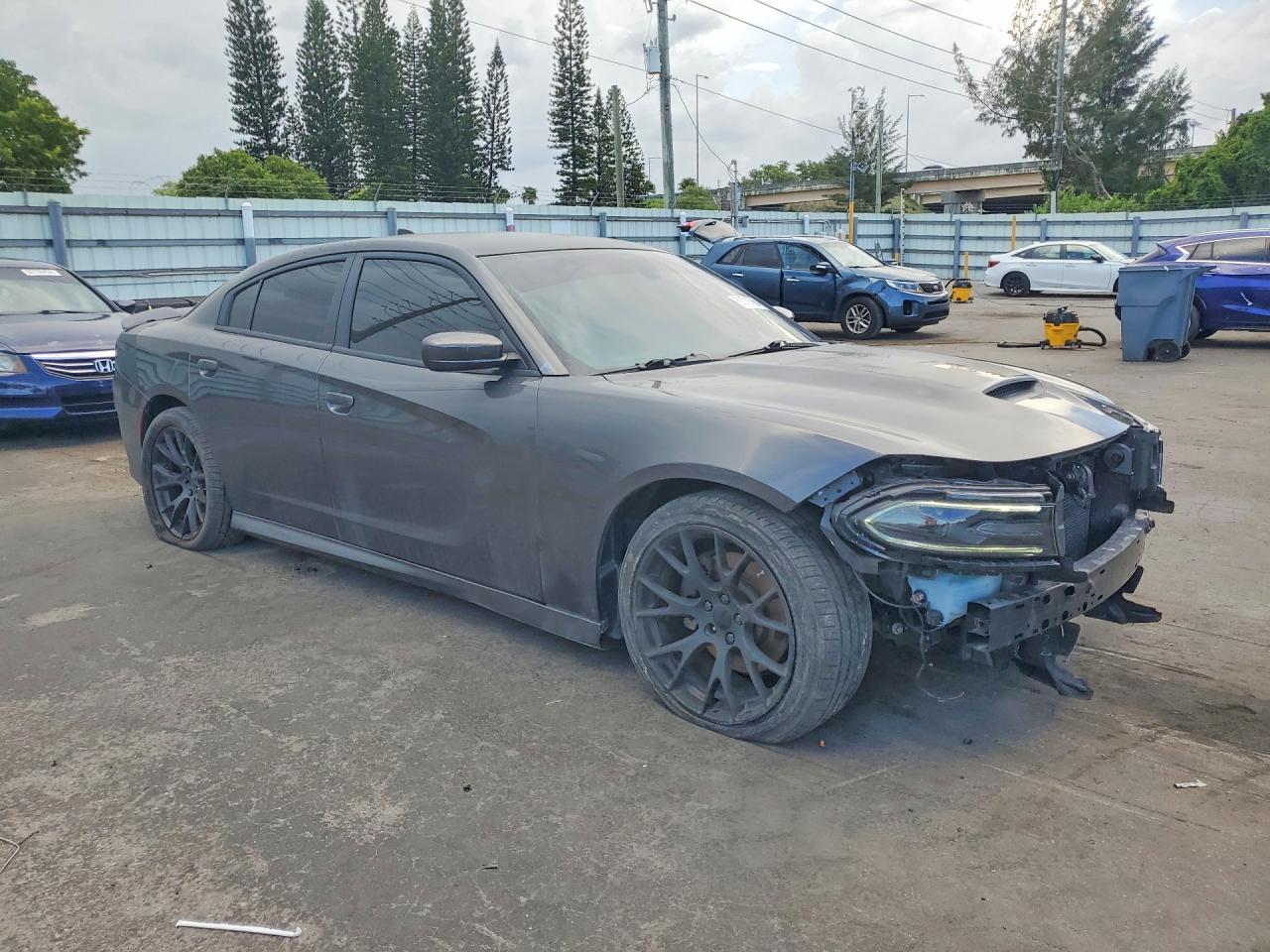 2021 Dodge Charger R/T - zdjęcie 4