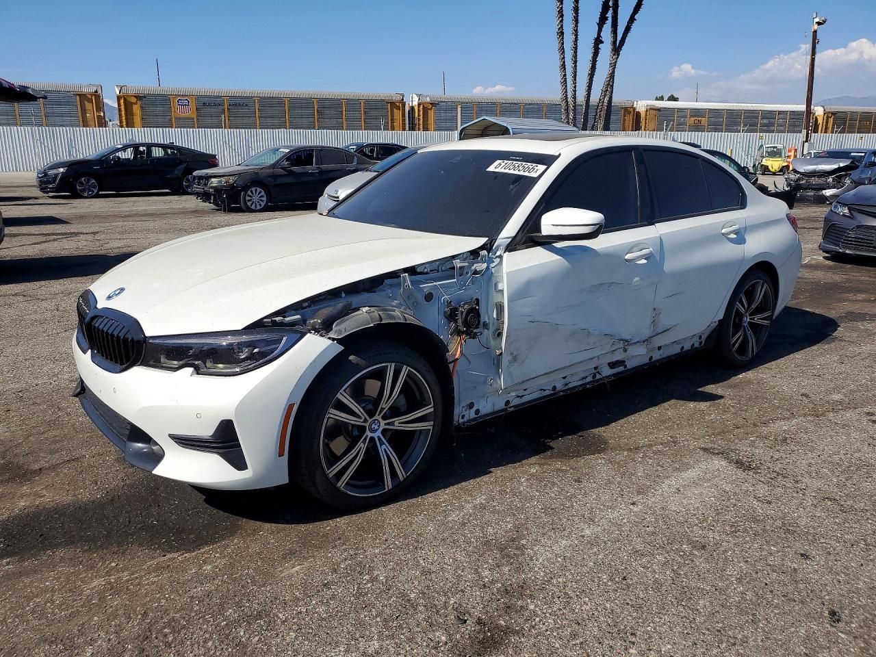 2022 BMW 330E - zdjęcie główne