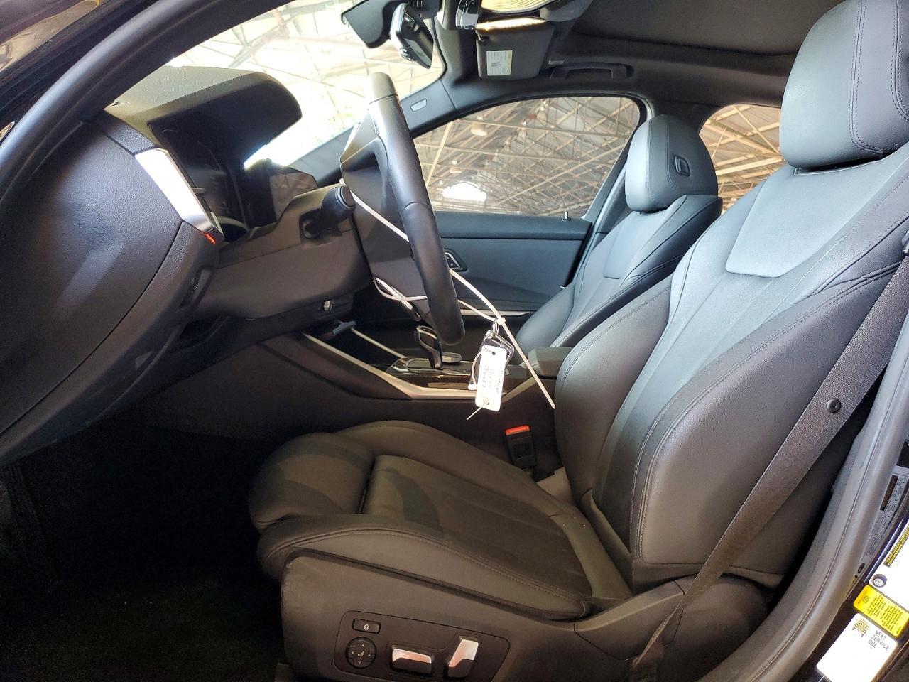 2019 BMW 330I - zdjęcie 7