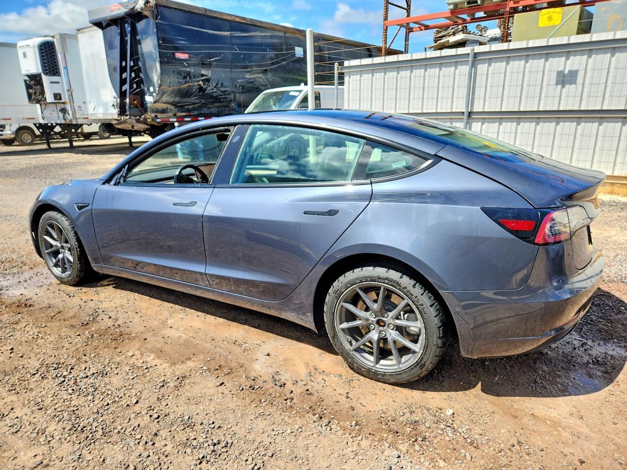 2022 Tesla Model 3 - zdjęcie 2