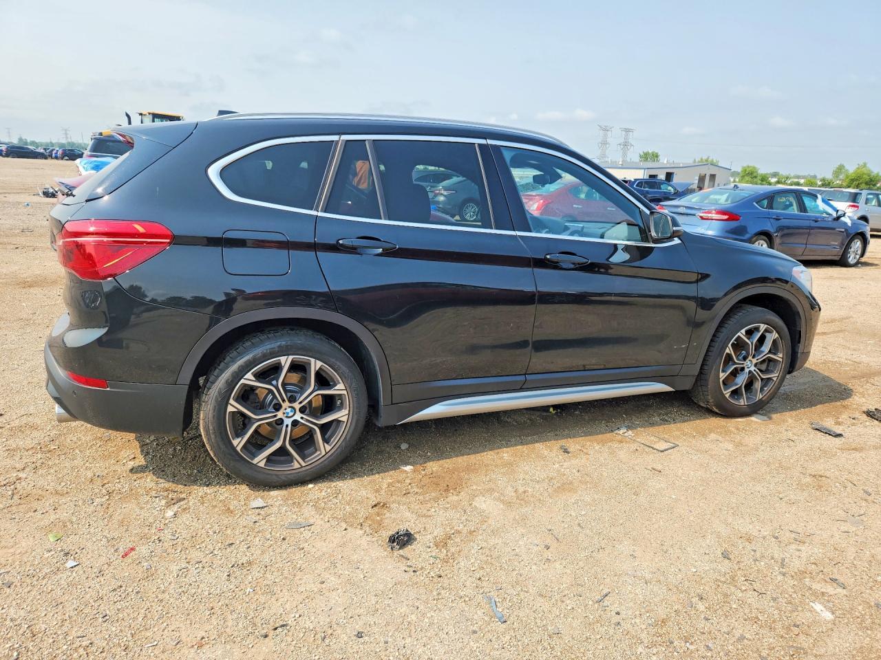 BMW X1 - zdjęcie 3