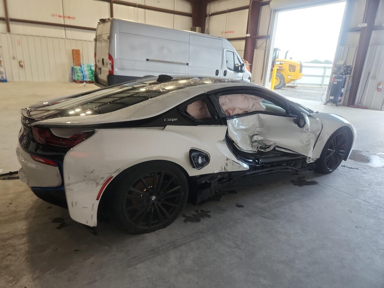 2020 BMW I8 - zdjęcie 3
