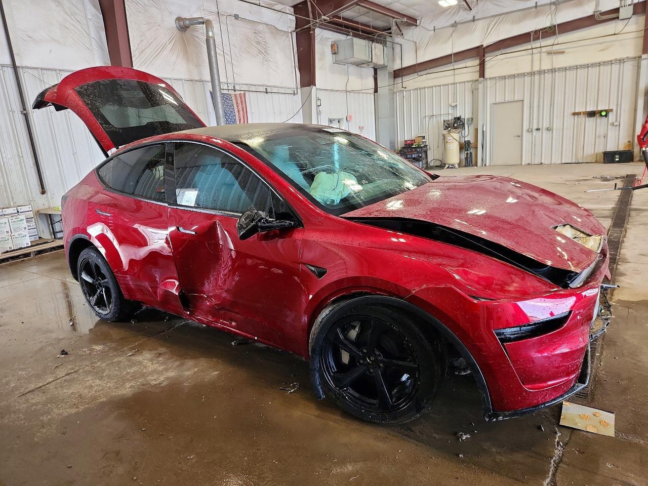 2026 Tesla Model Y - zdjęcie 4