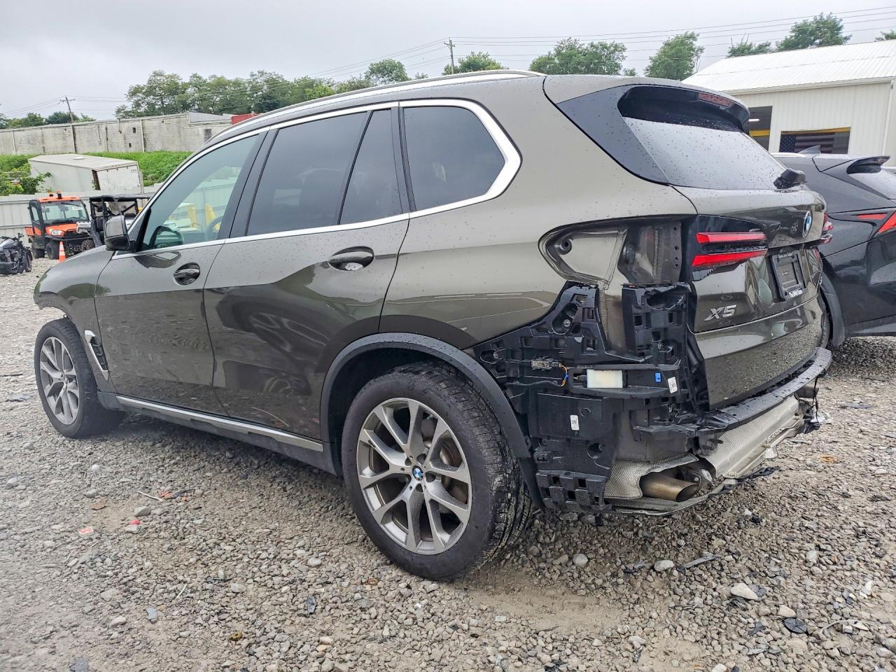 2025 BMW X5 xDrive40I - zdjęcie 2