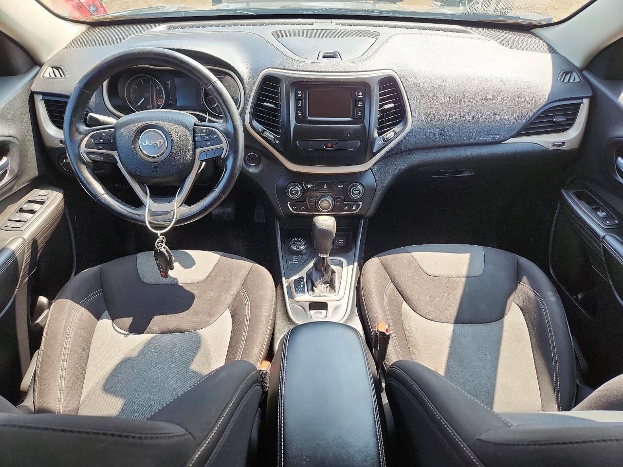 2014 Jeep Cherokee Sport - zdjęcie 8