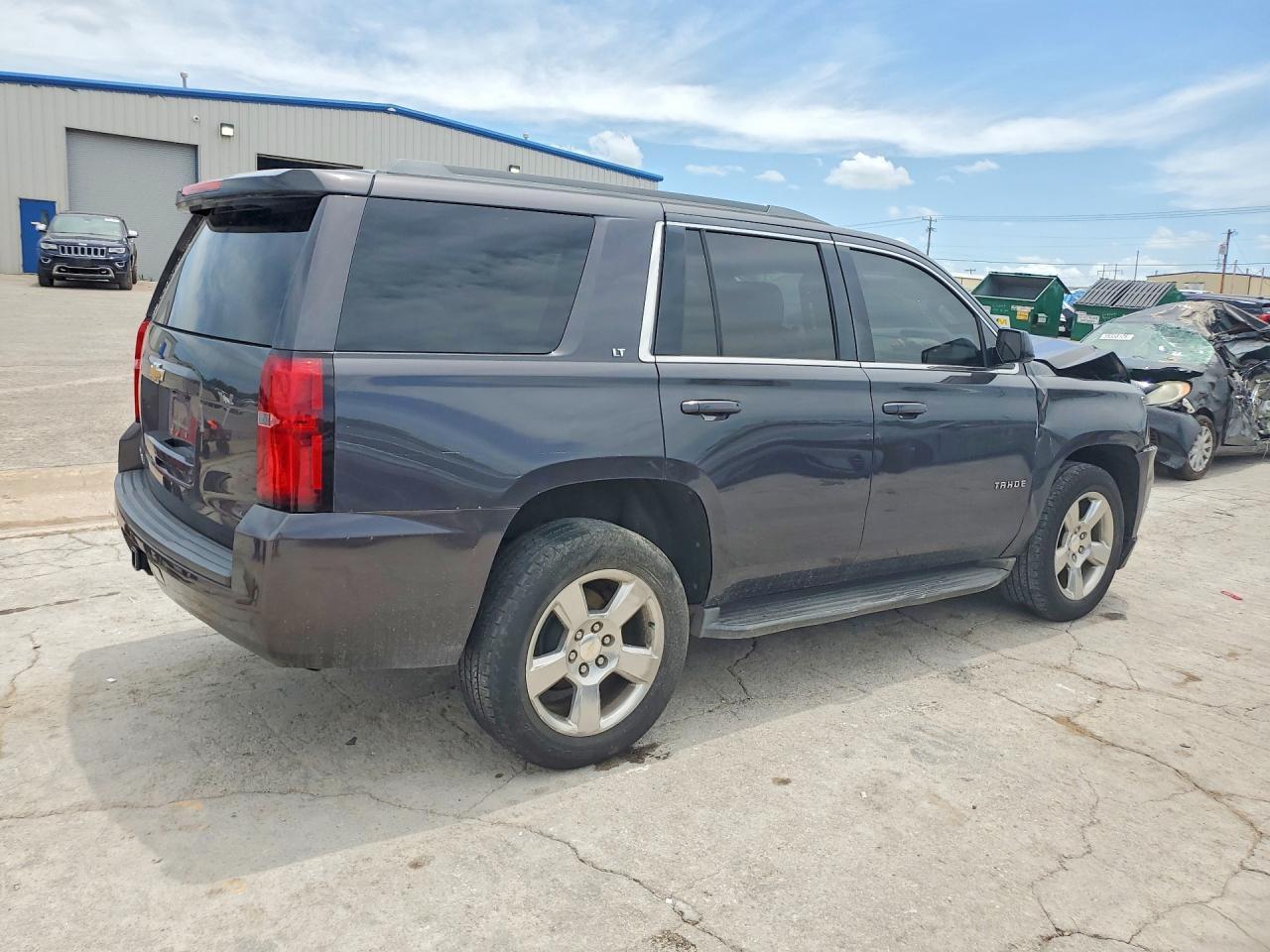 2016 Chevrolet Tahoe C1500 Lt - zdjęcie 3