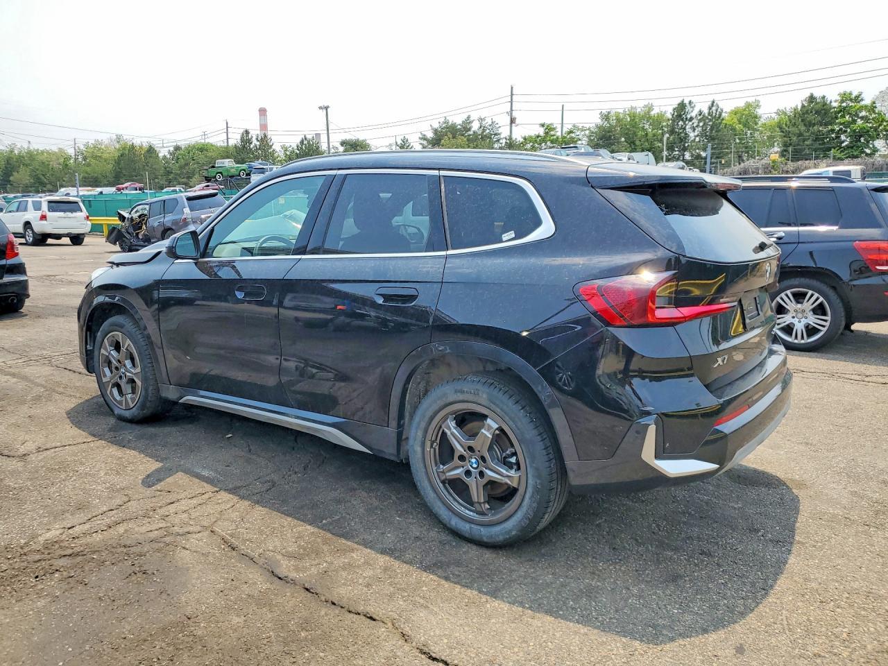 2025 BMW X1 xDrive28I - zdjęcie 2