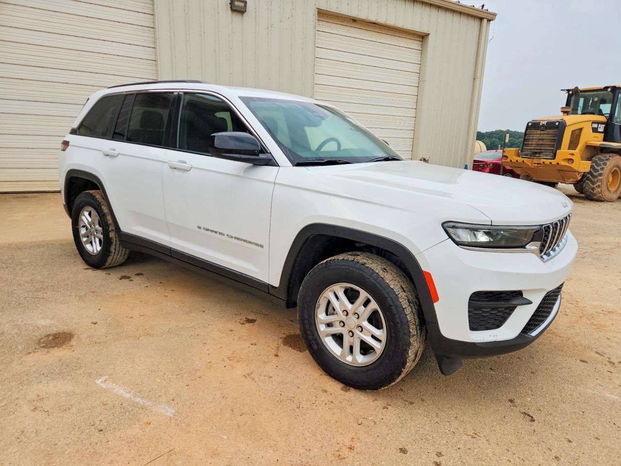 2024 Jeep Grand Cherokee Laredo - zdjęcie 4